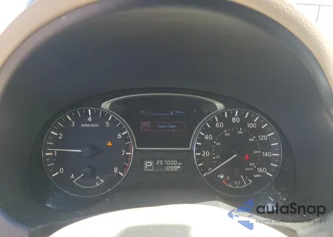 2015 Nissan Altima 2.5 z USA, uszkodzony, nr VIN 1N4AL3AP8FN340829